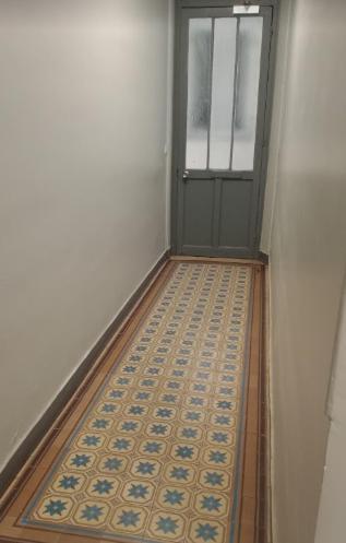 Petite Maison Avec Cour Dans Les Beaux Quartiers-Vous Faites Le Menage- Very Good Prices For T-H-E Location But You Have To Clea-N Th-E Flat Apartment Paris Exterior photo